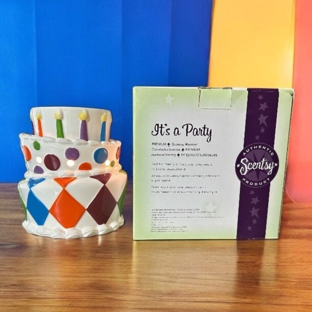 Scentsy Premium Warmer IT'S‎ A PARTY Discontinued Birthday Cake Colorful NIB